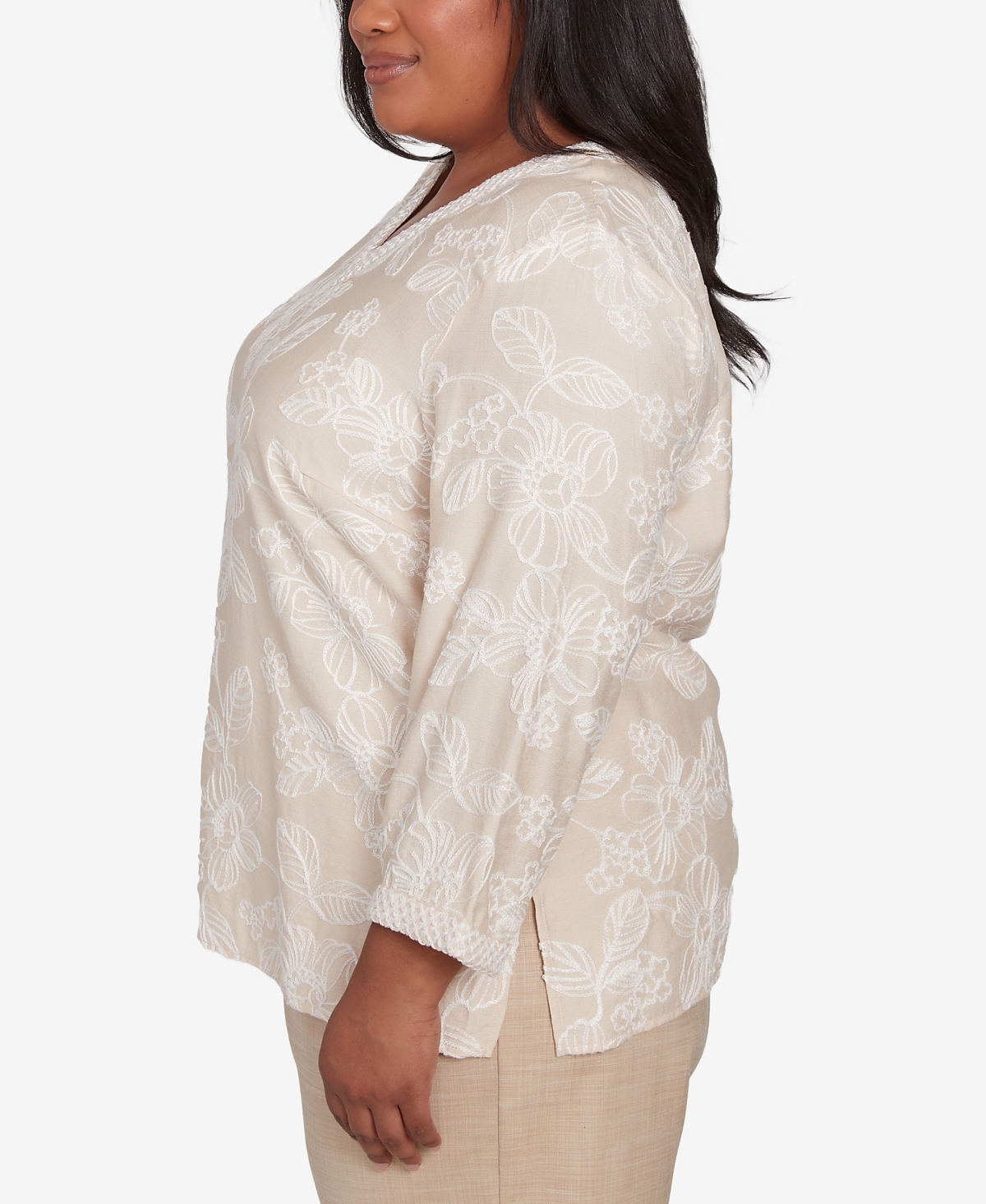 Alfred Dunner Plus Size Catalina Island Tossed Floral Embroidery V-neck Top In Linen