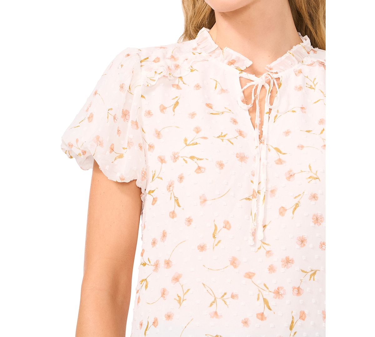 Cece Floral Bubble Sleeve Clip Dot Top In New Ivory