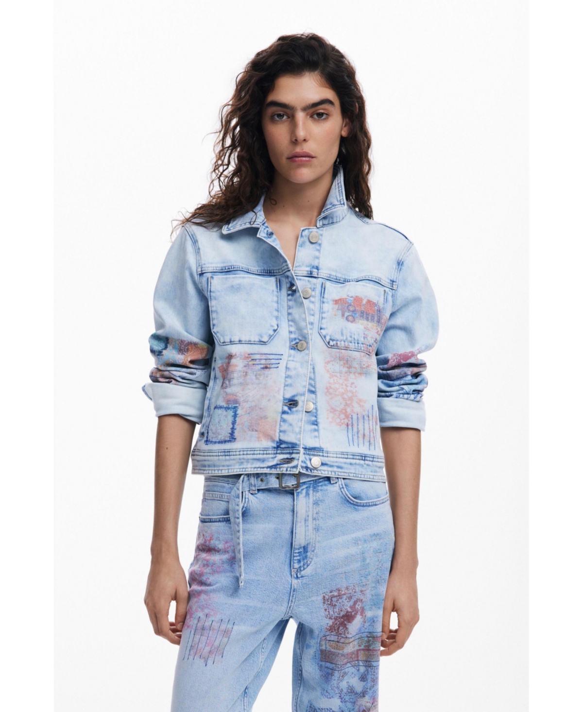 Women's Denim jacket with patches - Medium blue
