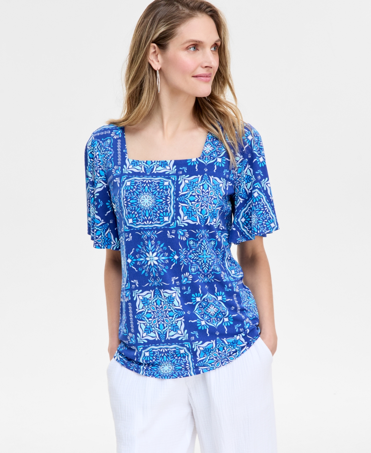 JM COLLECTION WOMEN'S PRINTED FLUTTER-SLEEVE SQUARE NECK CREPE TOP, EXCLUSIVELY AT MACY'S 