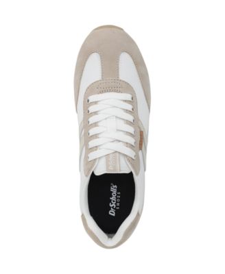 Women's Comeback Closed Round Toe Lace Up Sneakers