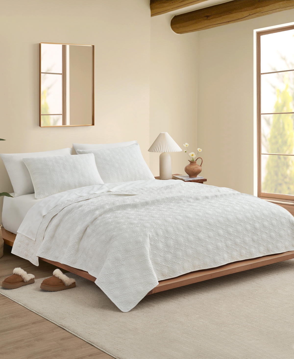 Ugg Devon Sun Logo Quilt Set, Twin/twin Xl In Snow