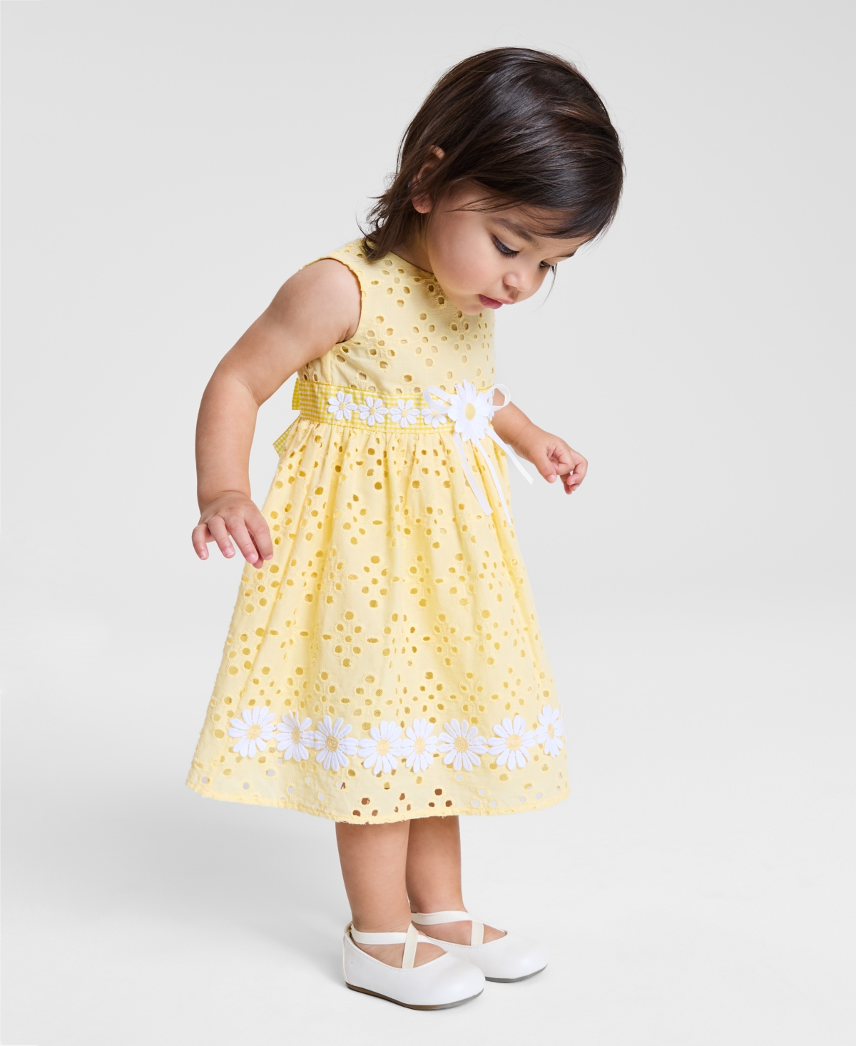 BLUEBERI BOULEVARD BABY GIRLS DAISY-TRIM EYELET SUNDRESS 