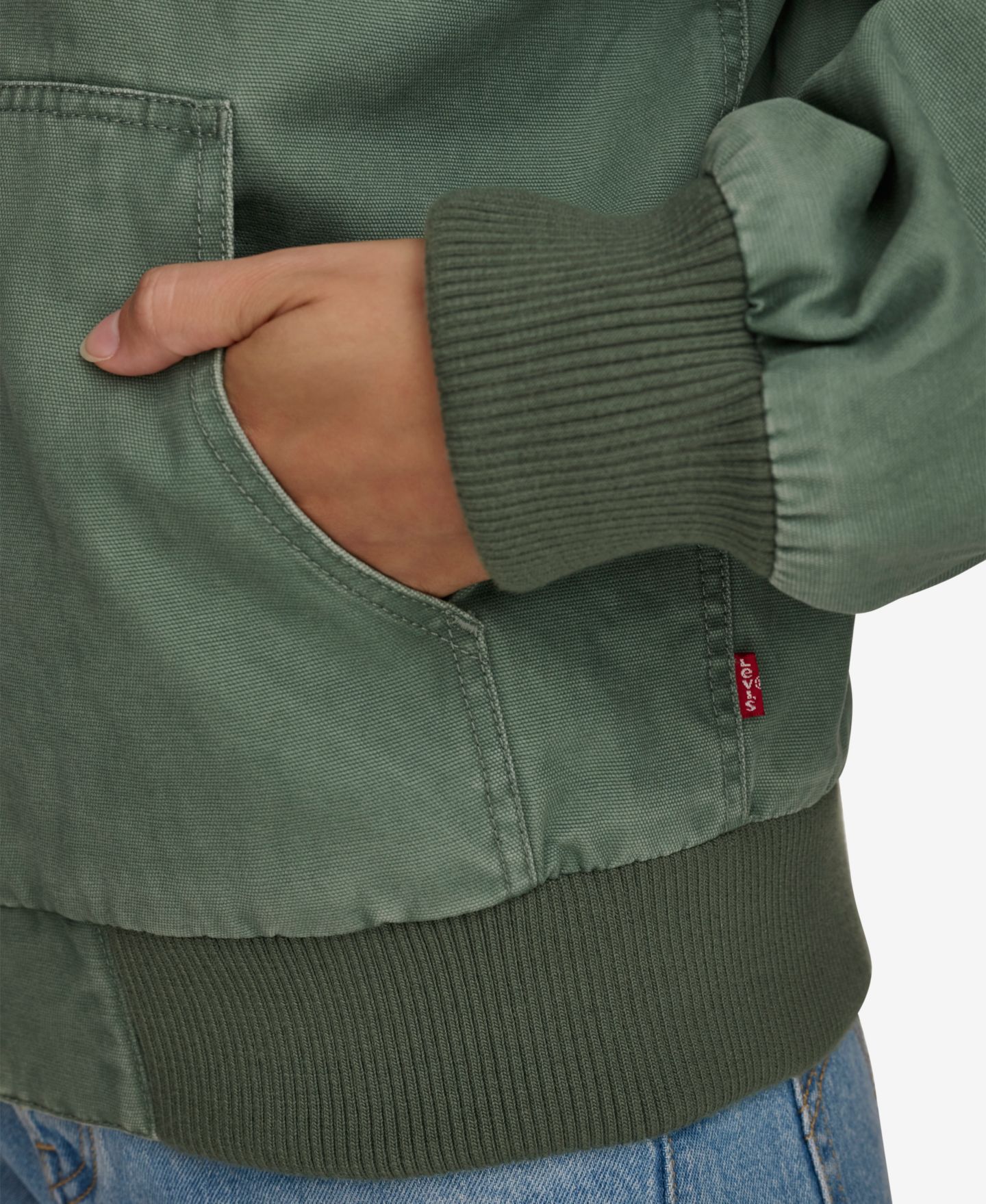 Женская куртка Levi's Relaxed Hooded Bomber, цвет: Зелёный — фото 7