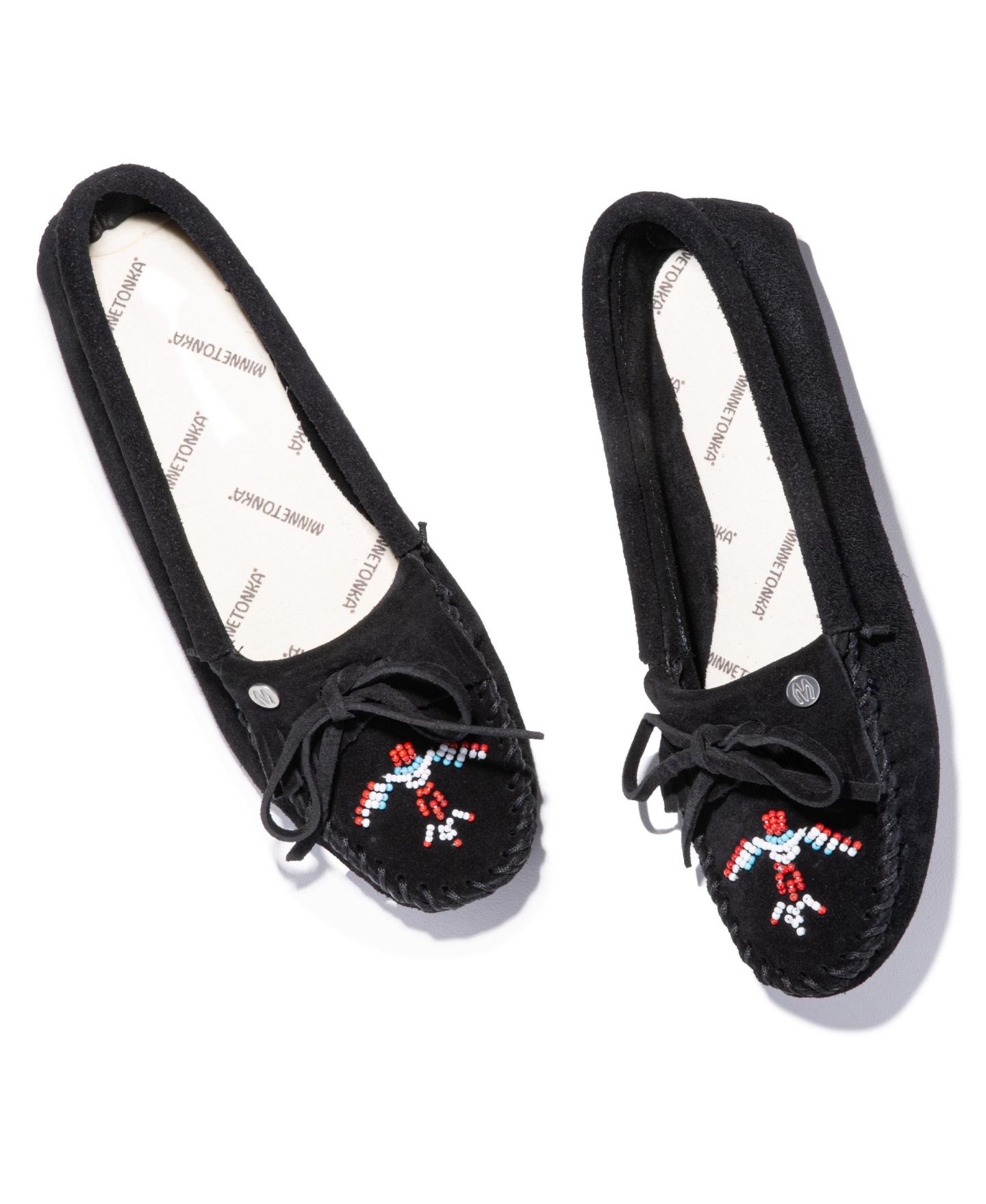 Женские мокасины Minnetonka Thunderbird "Animikii" на мягкой подошве, цвет: Чёрный — фото 4