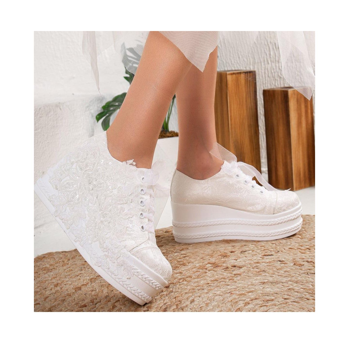 Женские кроссовки Forever & Always Shoes Claudine Lace Bridal Platform, цвет: Слоновая кость — фото 5