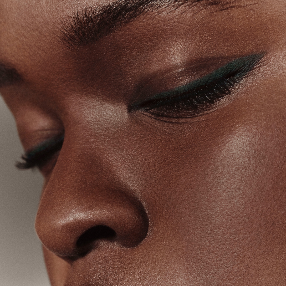 Hermes Trait D' Eye Color Pencil In 92 Vert Titien
