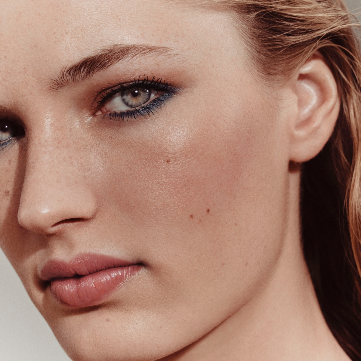 Hermes Ombres D' Powder Quartet For Eyes In 04 Ombres Marines
