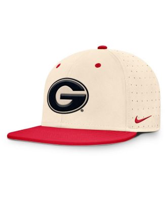 Nike - Men's  Natural Georgia Bulldogs On-Field Dugout True Performance Fitted Hat