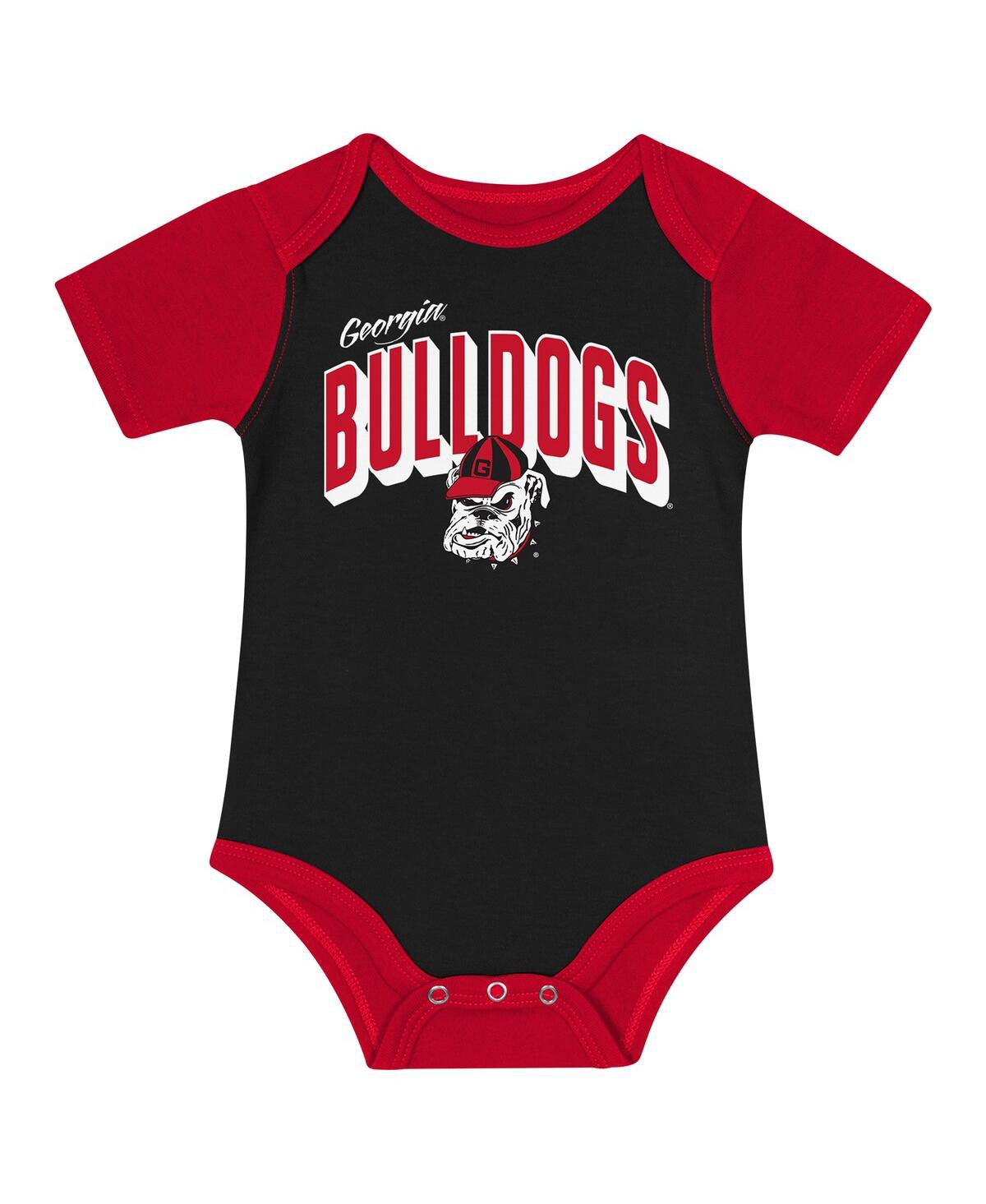 Outerstuff Baby Boys and Girls 3-Piece Georgia Bulldogs Dynamic Duo Bodysuit, Bib and Cuffed with Knit Hat Set