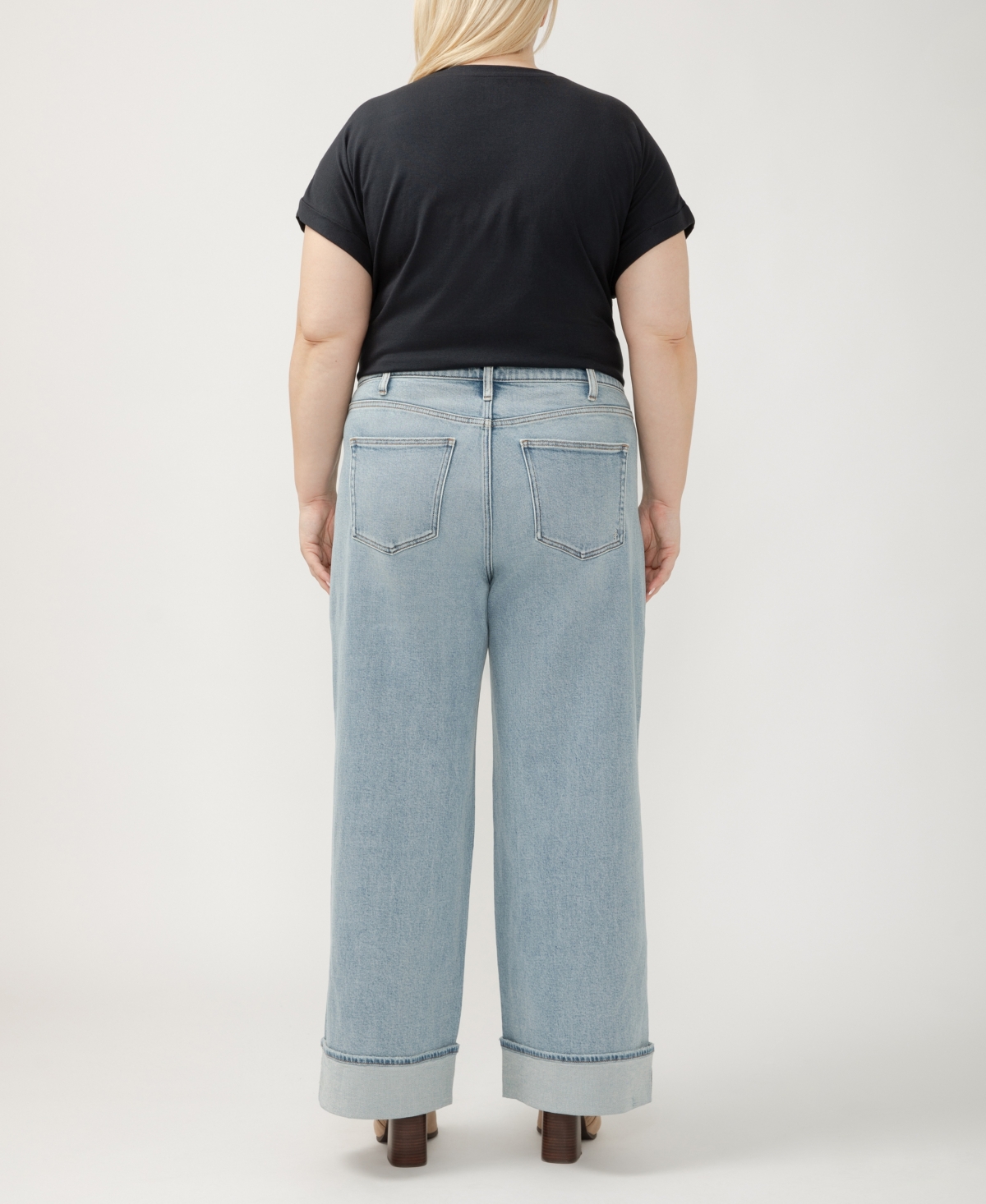 SILVER JEANS CO. PLUS SIZE HIGHLY DESIRABLE HIGH RISE WIDE LEG JEANS 
