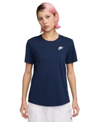 Women's   Sportswear Club Essentials   T-Shirt