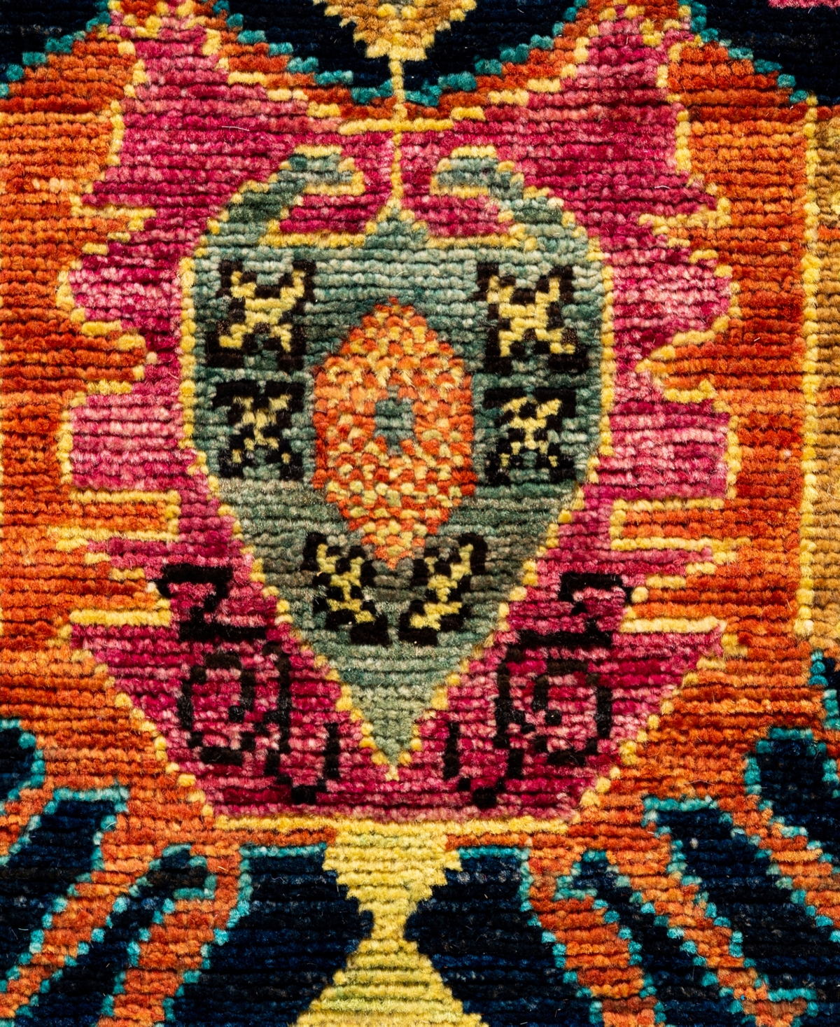 Adorn Hand Woven Rugs Serapi M1945 4'3''x6'2'' Area Rug