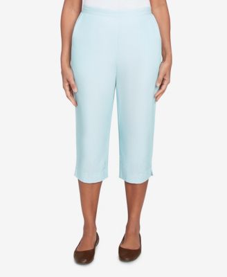 Women's St. Thomas Heat Set Embroidered Capri Pants