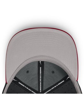 Men's Black USC Trojans On-Field Dugout True Performance Fitted Hat