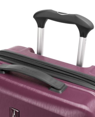 WalkAbout 7 Carry-on Spinner
