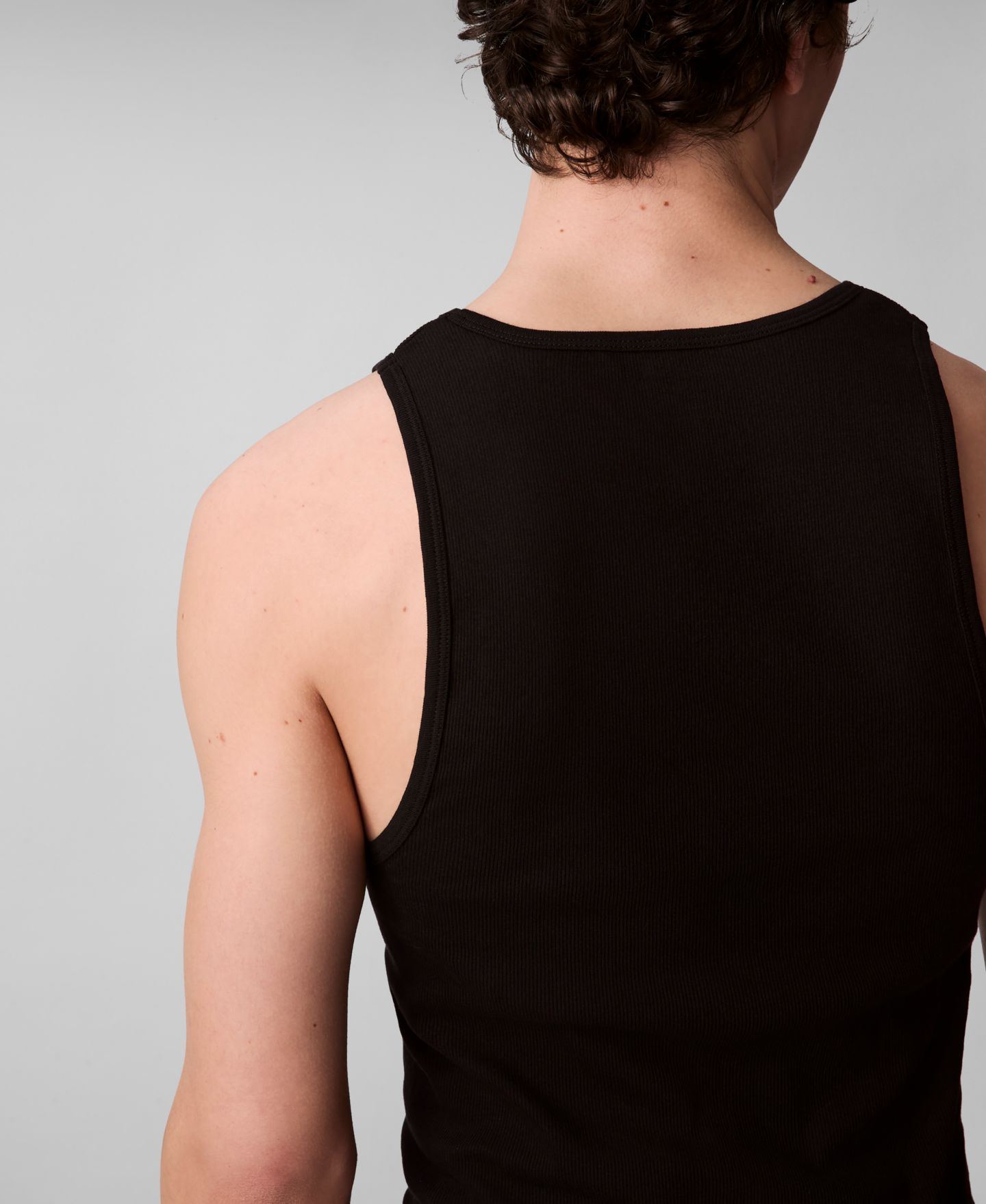 Мужские топы Calvin Klein 3-Pack Cotton Classics Tank Tops, цвет: Чёрный — фото 3
