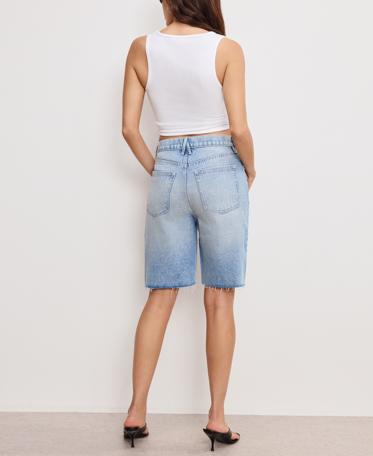 GOOD AMERICAN WOMEN'S GOOD STANDARD DENIM BERMUDA SHORTS 