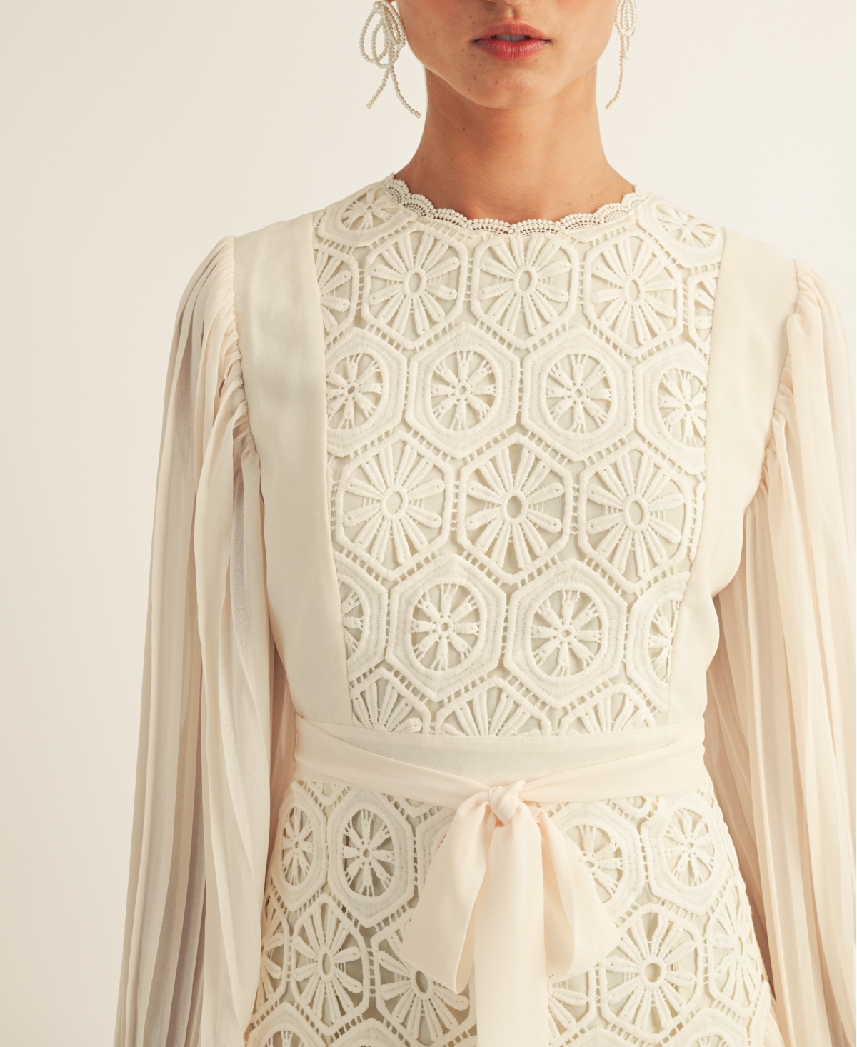 Arose Studio, Inc Women's Jules Lace-trim Blouson-sleeve A-line Dress In Cream