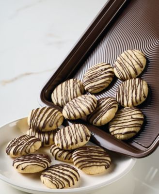 Symmetry Nonstick Chocolate Brown 11" x 17" Cookie Pan