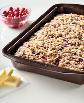 Symmetry Nonstick Chocolate Brown 9" x 13" Rectangular Cake Pan