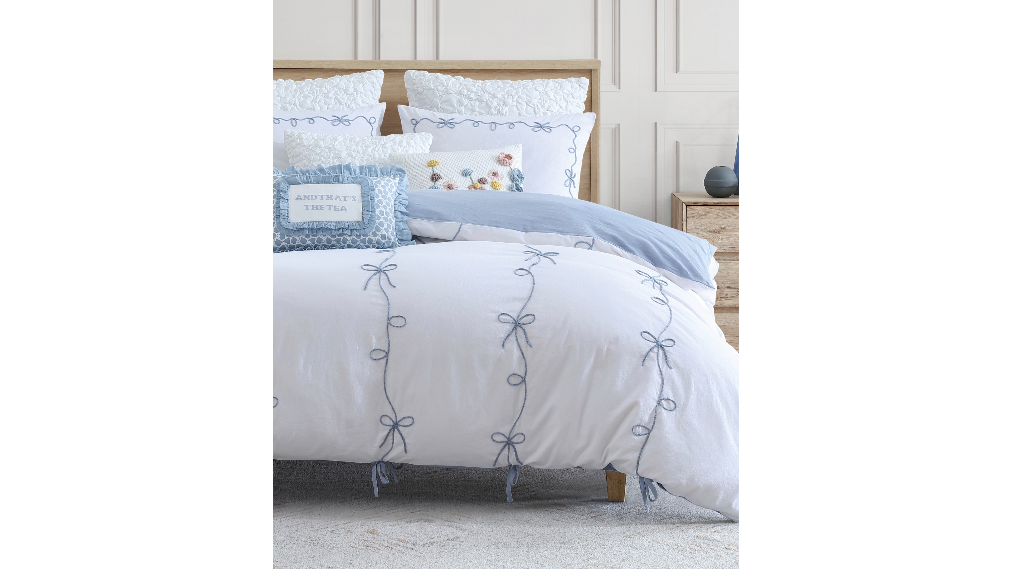 Peri Home Sasha Bows 2-Pc. Duvet Cover Set, Twin