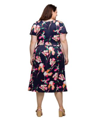 Plus Size Short Sleeve Pleated Flare Midi Pocket Dress