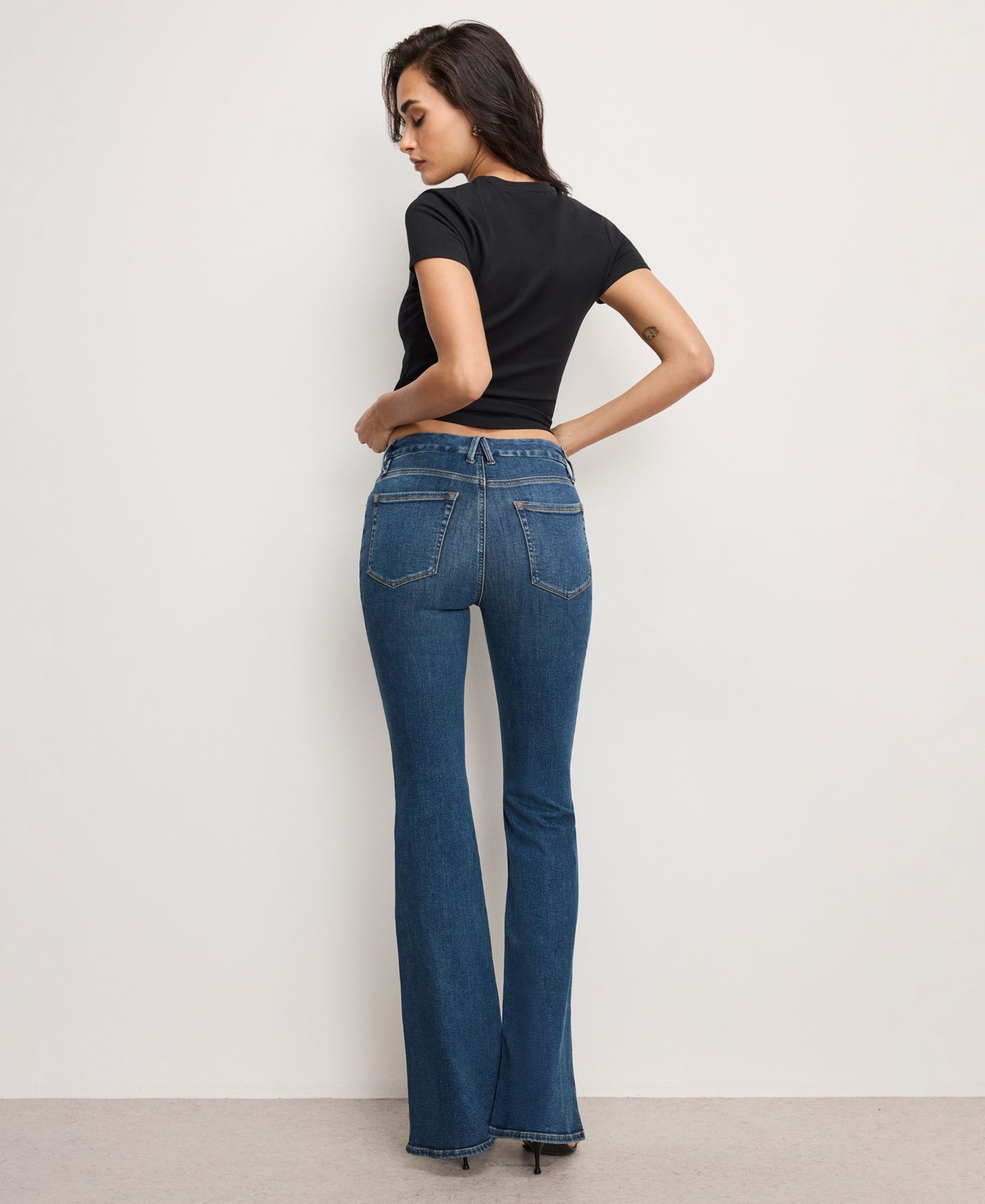 Женские джинсы Good American Good Legs Flare Jeans, Regular & Plus Size, цвет: Синий — фото 2