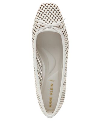 Women's Aspen-P Snip Toe Ballet Flats