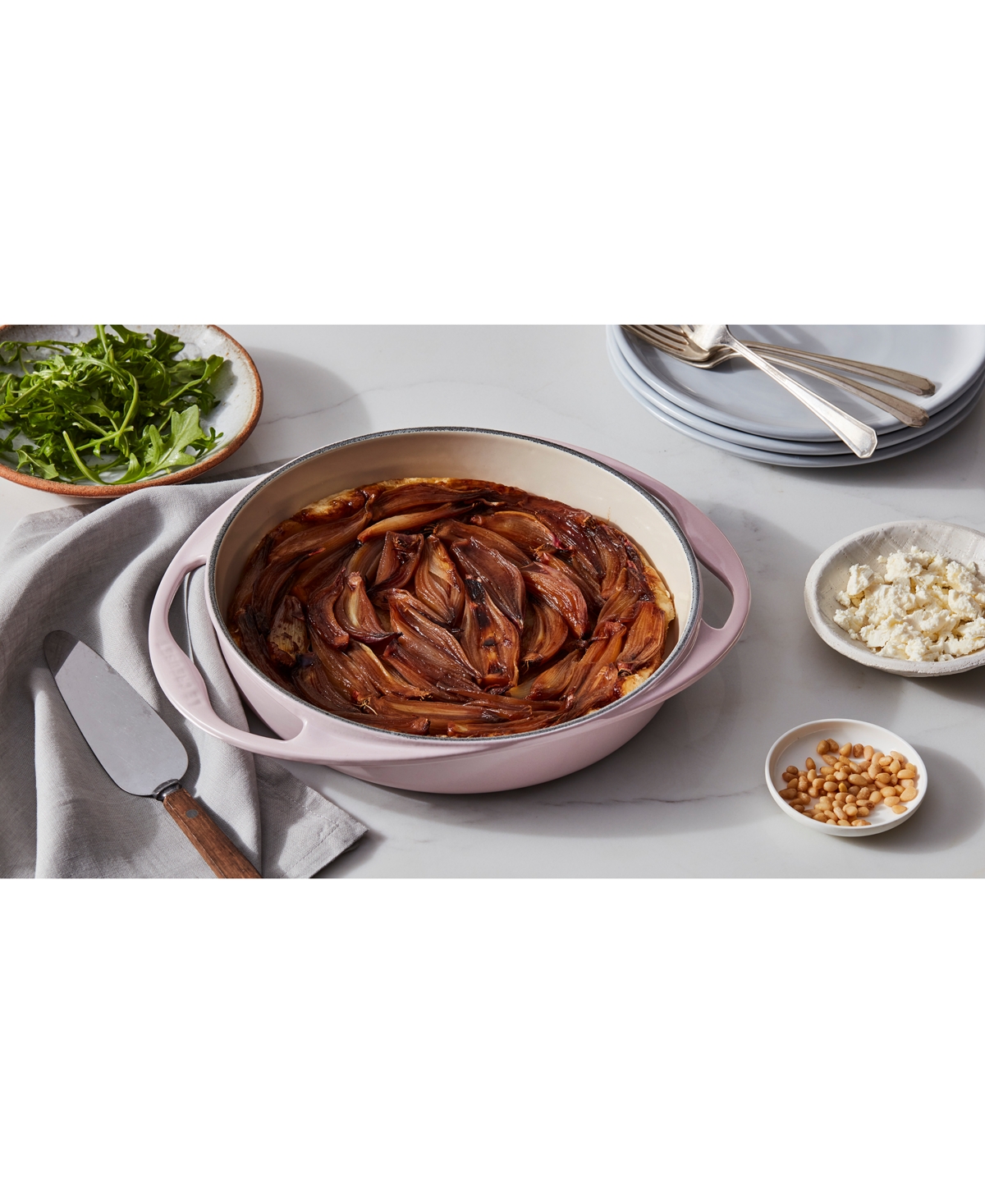 Le Creuset Enameled Cast Iron Traditional Round 2.2-qt. Tatin Dish