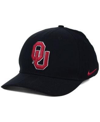 Nike - Oklahoma Sooners Classic Swoosh Cap