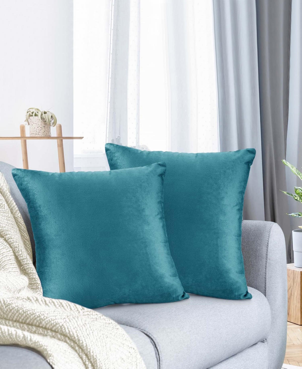 Nestl Elegant 2-pack Velvet Decorative Throw Pillows With Removeable Covers, 20" X 20" In Teal Blue