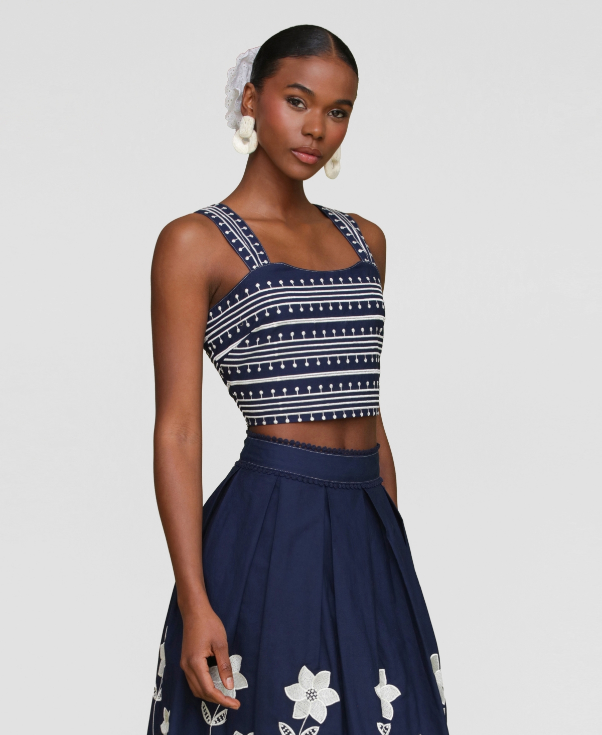 Avec Les Filles Women's Cotton Embroidered Square-neck Tank Top