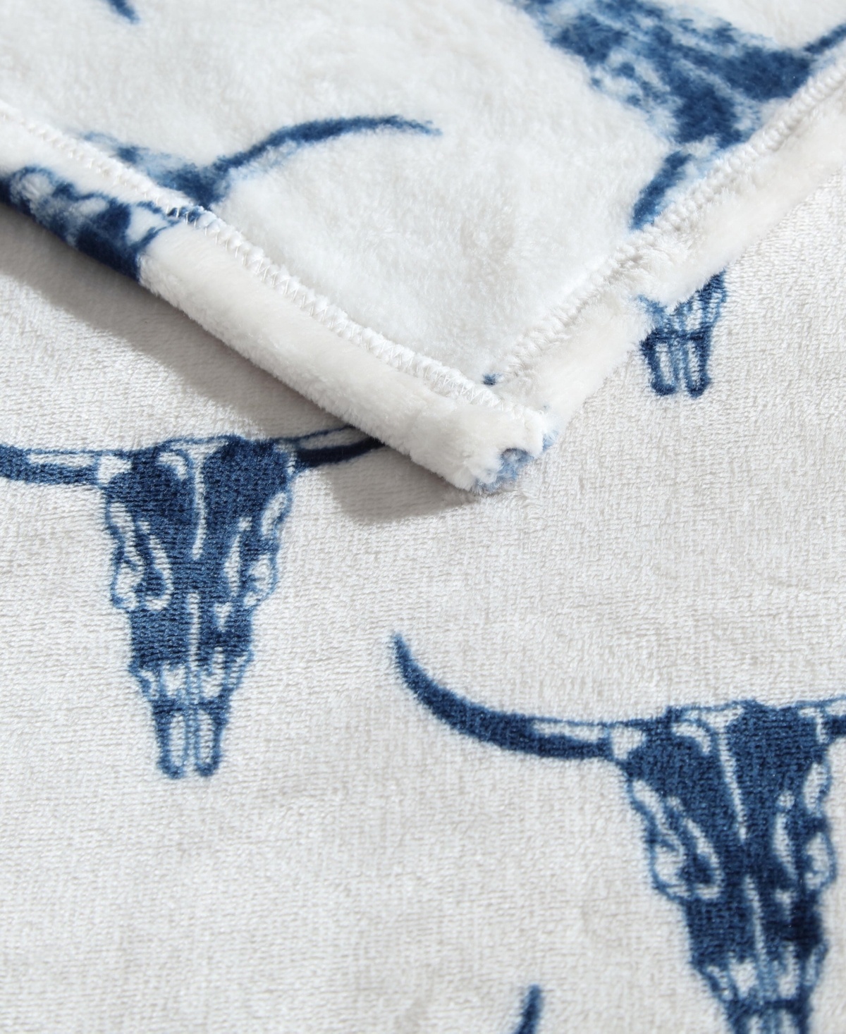 Wrangler Steer Head Ultra Soft Plush Fleece Blanket, King