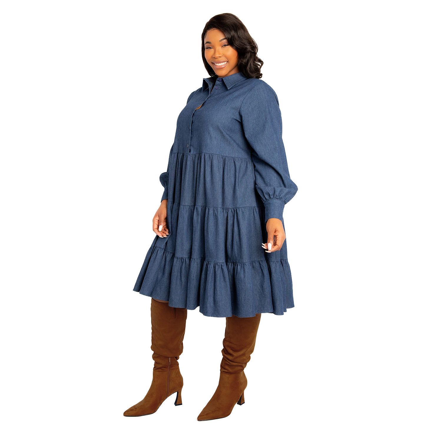 Женское платье Buxom Couture Plus Size Denim Long Sleeve Tiered Shirt Dress, цвет: Джинсовый синий — фото 2