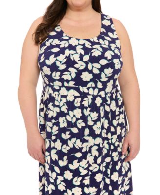 Plus Size Scoop-Neck Sleeveless Maxi Dress