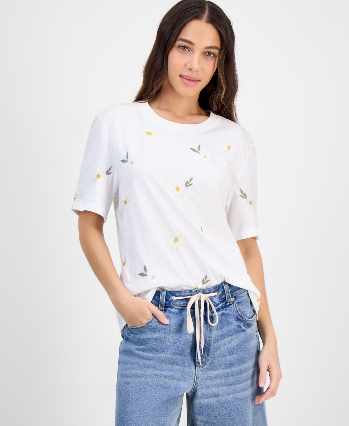 Women's Daisy Embroidered Short-Sleeve T-Shirt - White