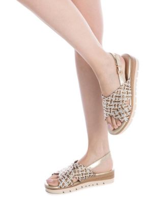 Women's Criss Cross Flat Sandals By XTI