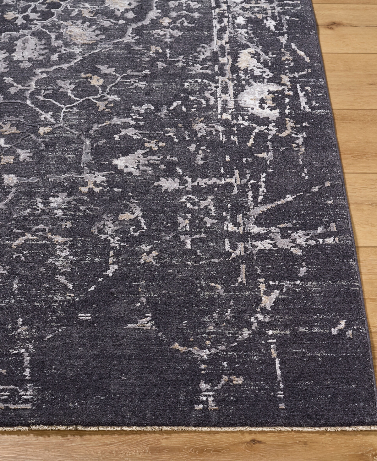 Livabliss Shoal Creek Rin 6'7"x9'6" Area Rug