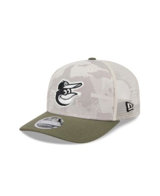 New Era - Men's Light Beige/Olive Baltimore Orioles 2025 Armed Forces Day 9SEVENTY Adjustable Hat