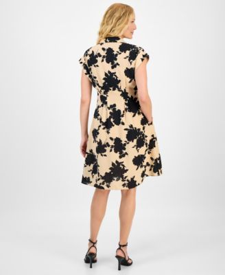 Women's Spread-Collar Button-Front Dress