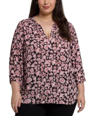 Plus Size Pintuck V-neck Top