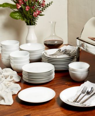 Round 40 Pc. Dinnerware Set, Service for 10