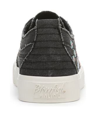 Women's Vivid Lace Up Platform Sneakers