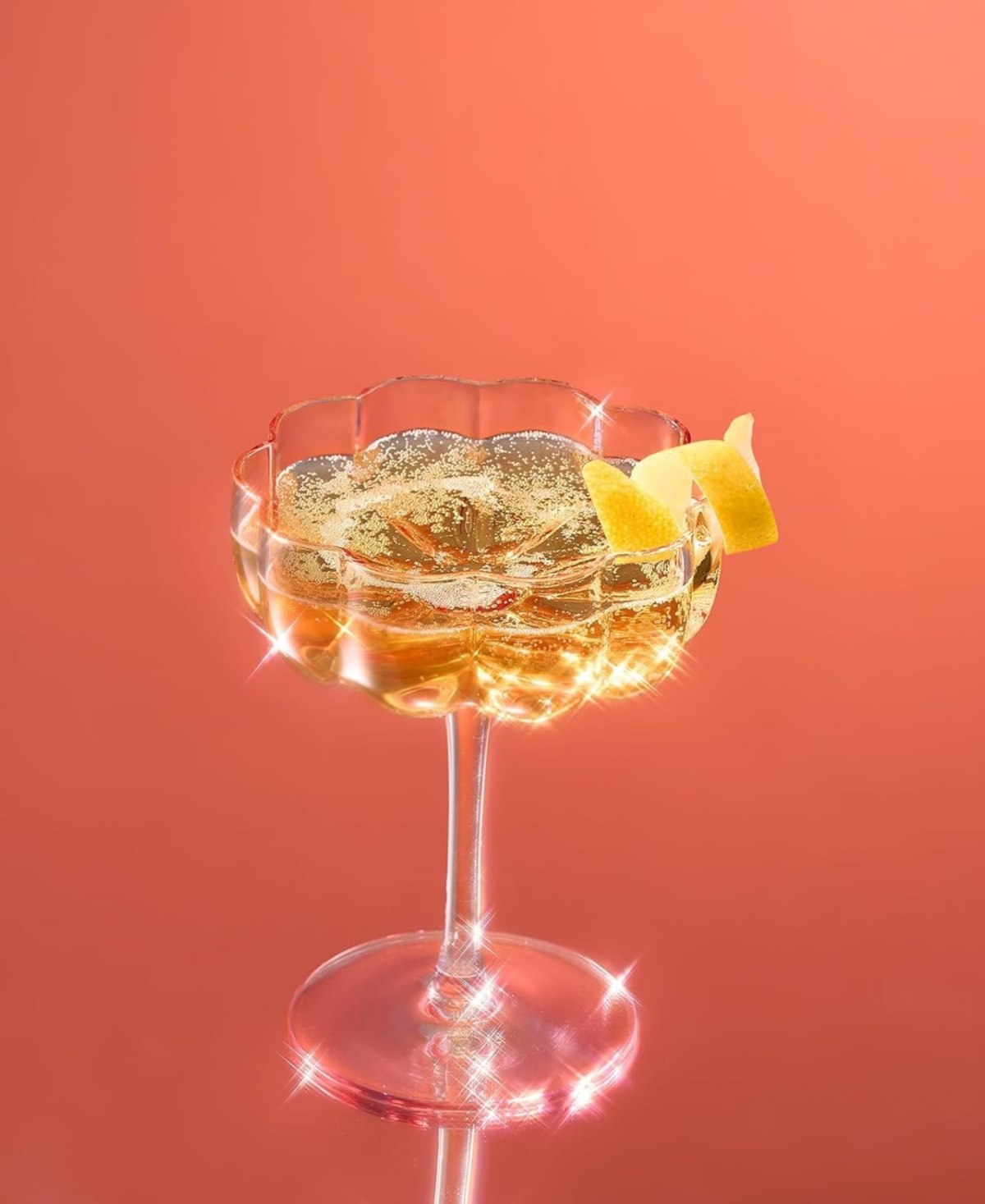 The Wine Savant Flower Coupe Cocktail Glasses, Set Of 2 In Pink