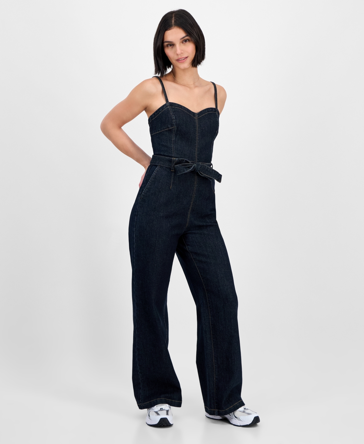 Juniors' Sweetheart-Neck Sleeveless Denim Jumpsuit - Rinse Wash