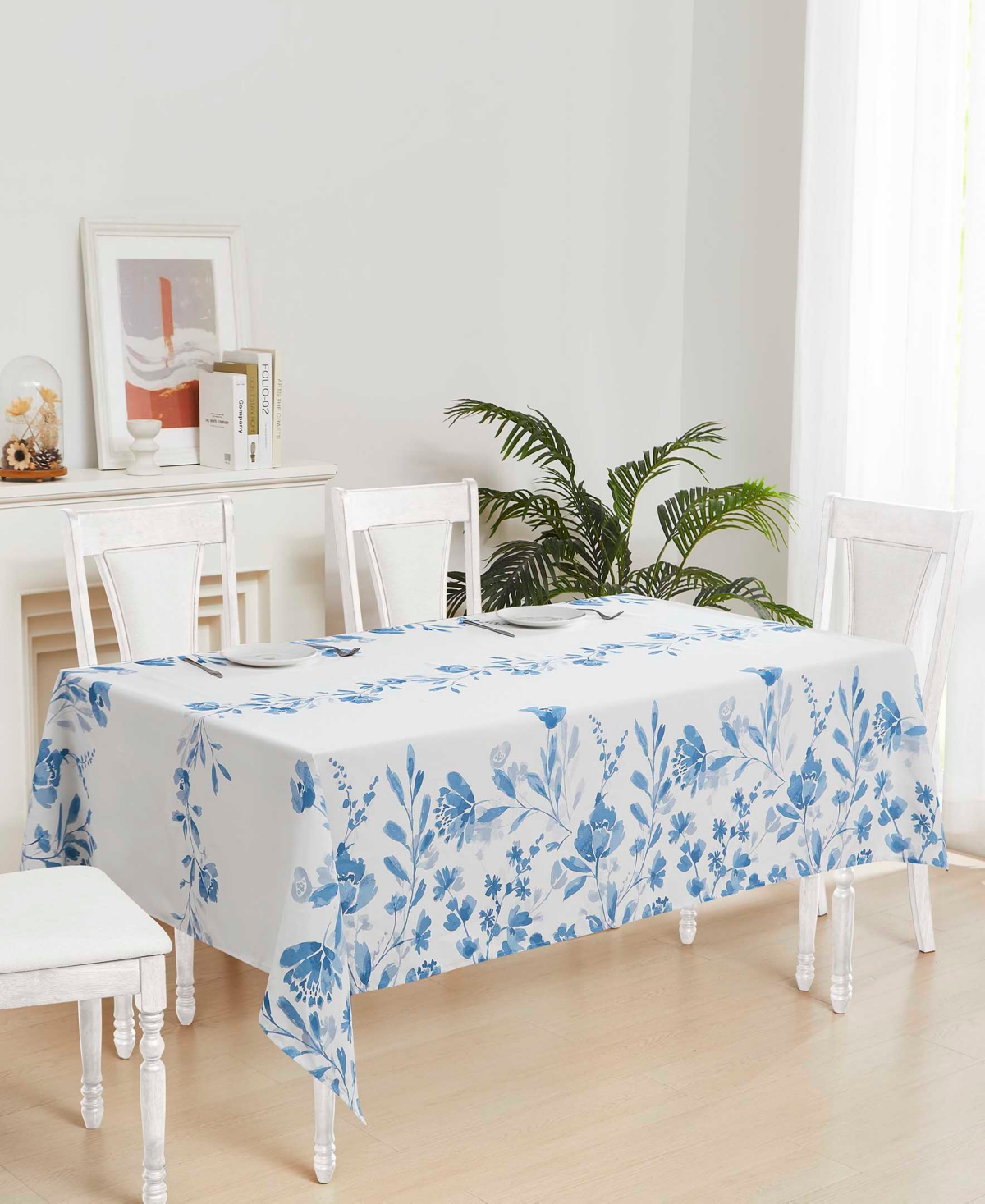 Izod Mystic Floral Tablecloth, 52" X 70" In Blue