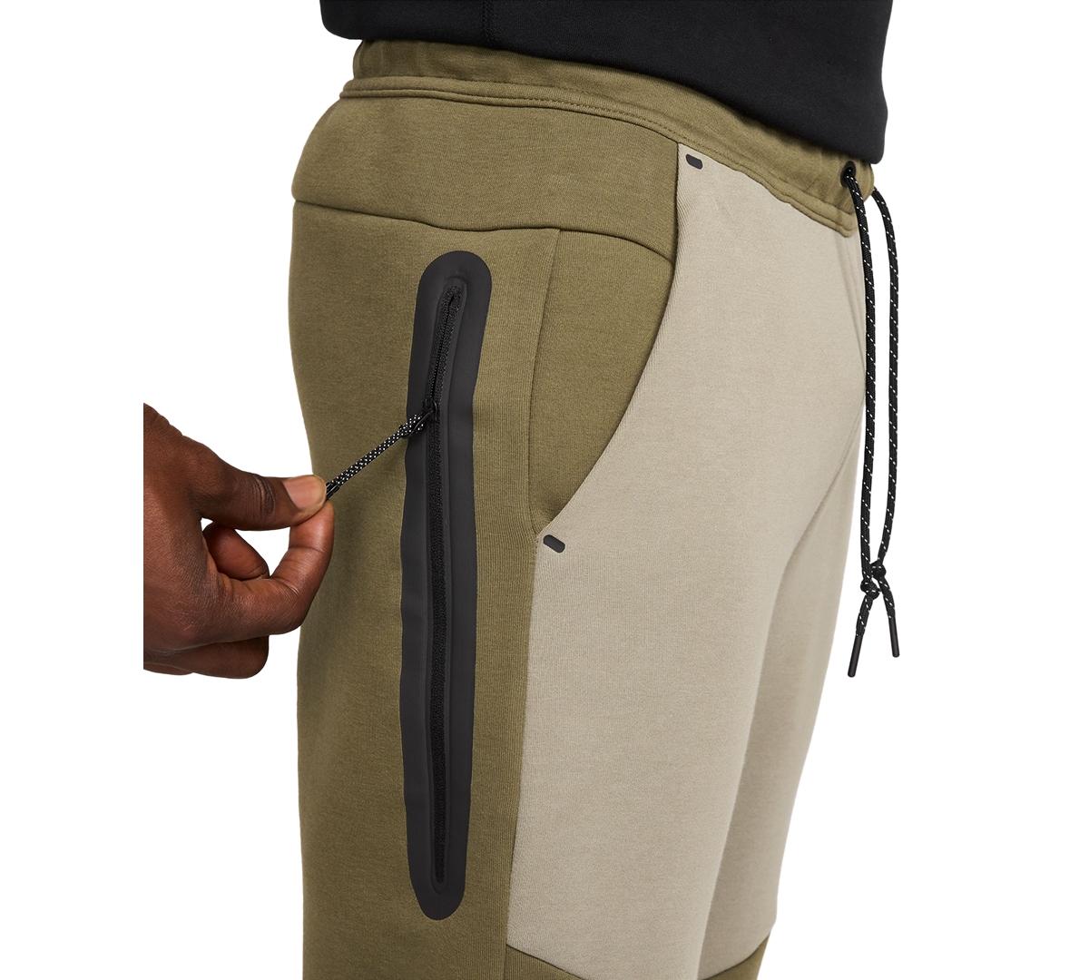 Nike Tech Fleece Joggers In Green