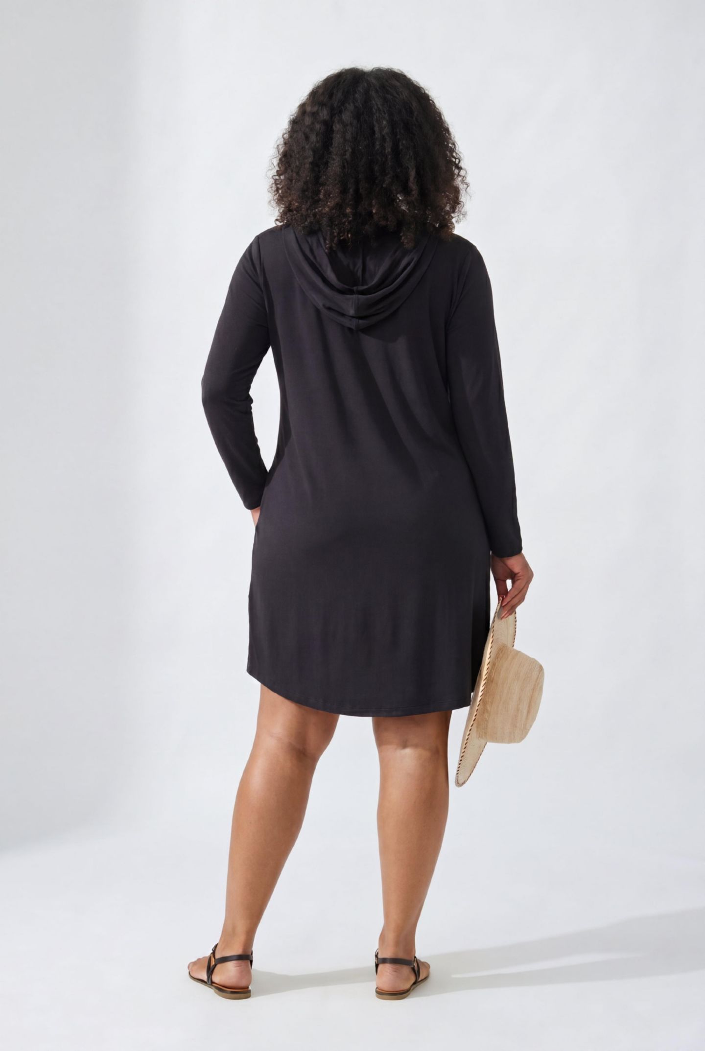 Женские платья Swimsuits for All Pack and Go Wrinkle-Resistant Cover Up Hoodie Dress, цвет: Чёрный — фото 2