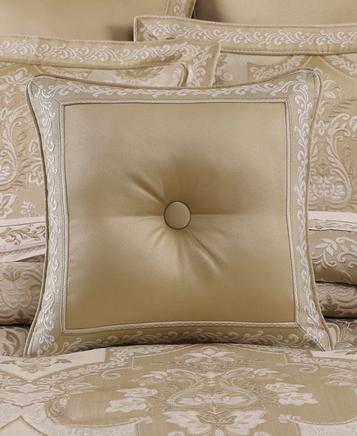 J Queen New York Sondra Decorative Pillow, 18" X 18"